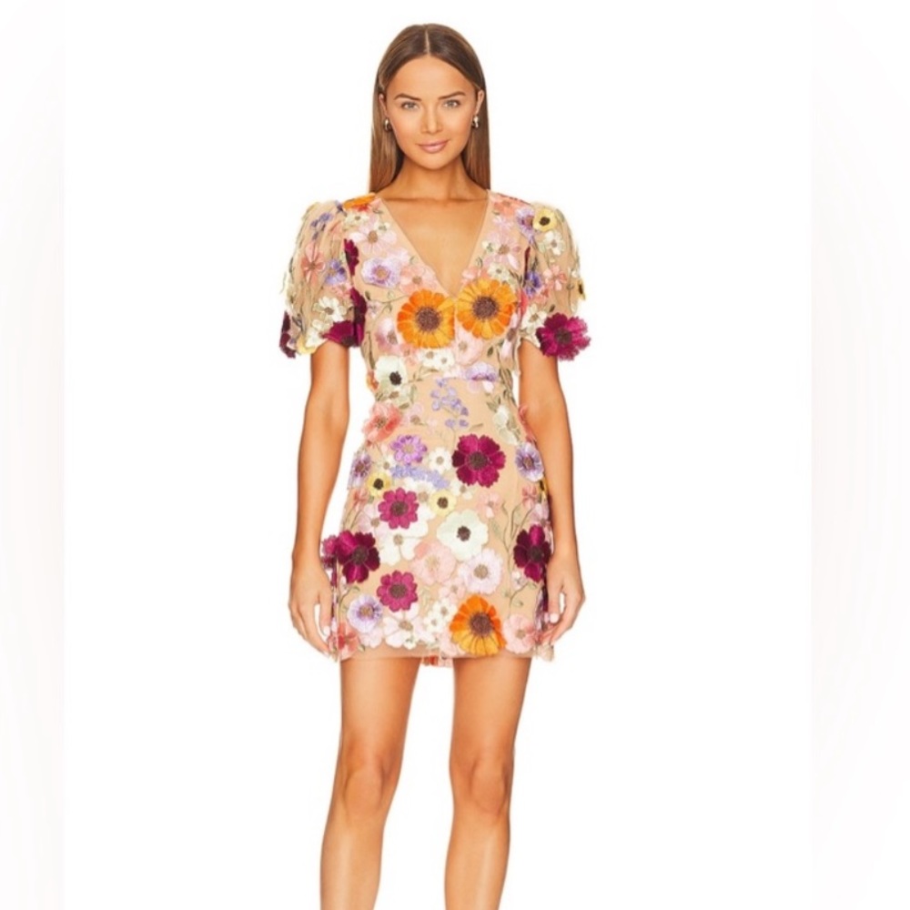 ISO Elliott dress size medium
